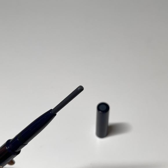 READ Estee Lauder AUTOMATIC Eye Pencil DUO Lipstick Liner in 17 Charcoal TESTER - Picture 9 of 10